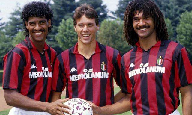 荷兰三剑客时代的米兰主力阵容,米兰忠魂