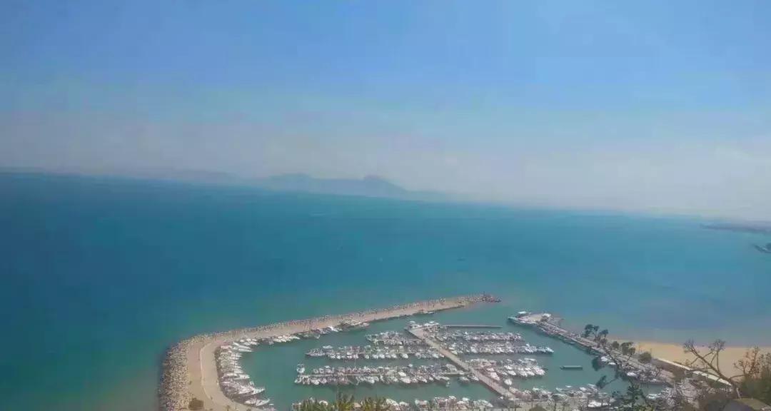 突尼斯是不是地中海,突尼斯一半沙漠