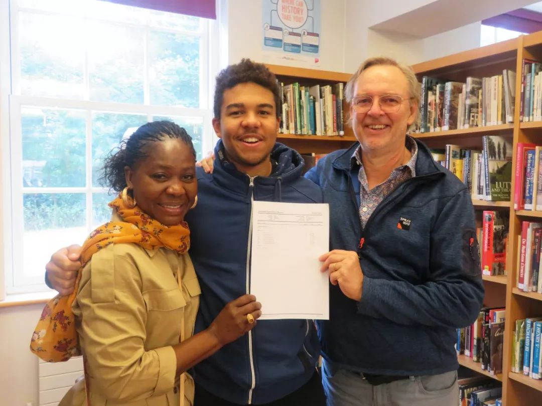 英国私校推荐之皇家罗素中学,英国24所罗素大学