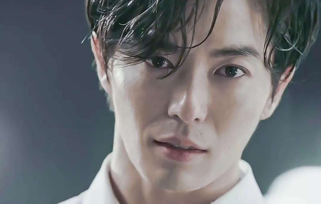 十大反派演技炸裂瞬间,盘点影视剧里最具魅力的男反派