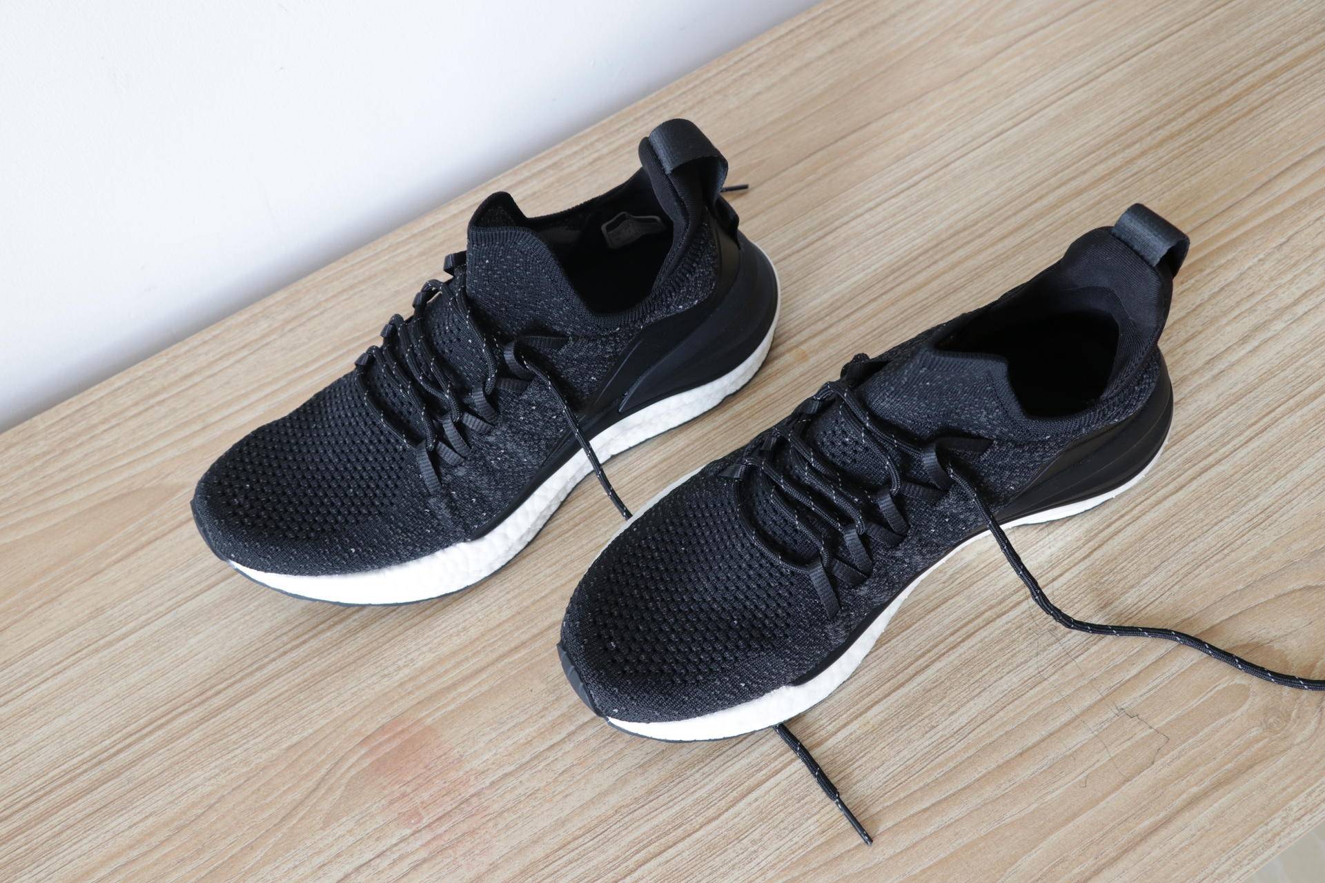 小米球鞋米家运动鞋,小米米家运动鞋三代和四代哪个好