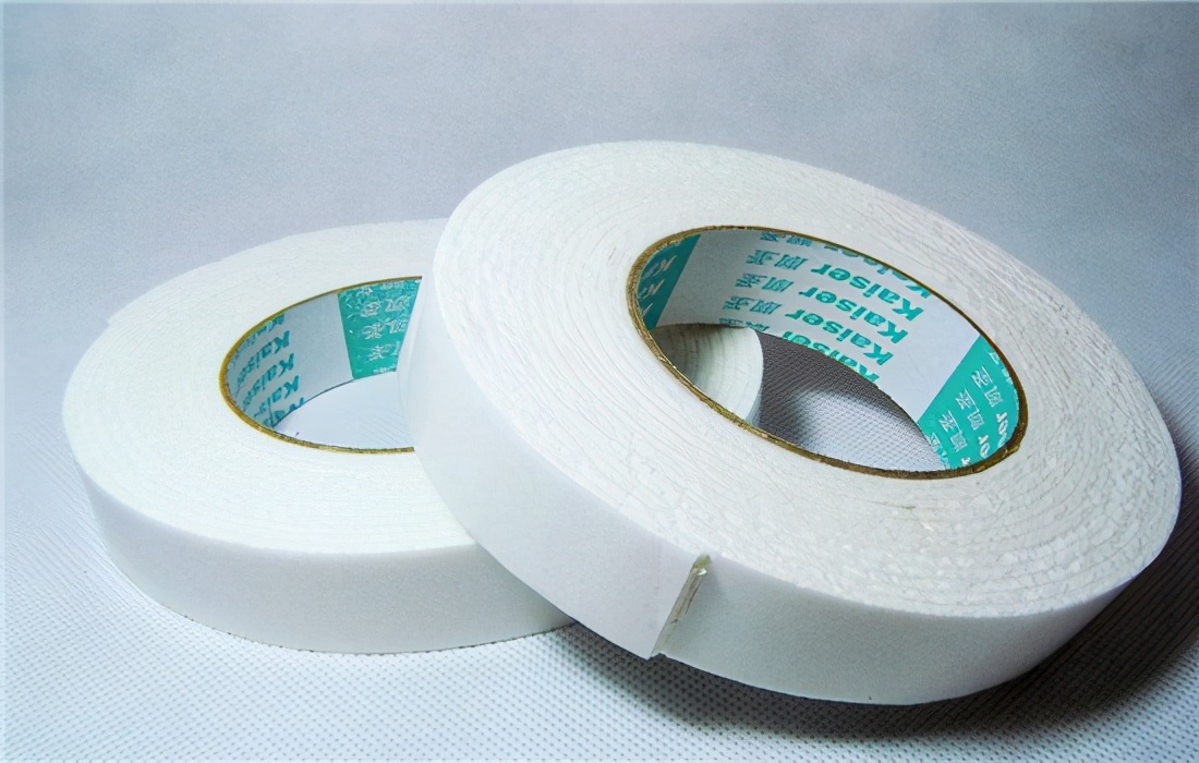 怎样清除玻璃上的双面胶痕迹,如何清除双面胶粘贴后留下的痕迹