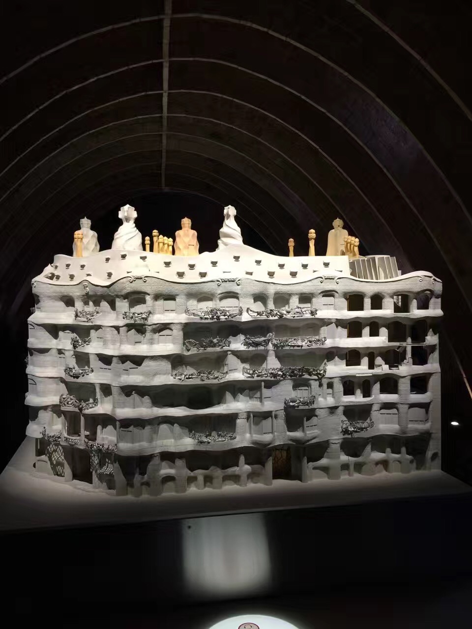 西班牙建筑大师高迪回忆展,西班牙高迪几个典型建筑
