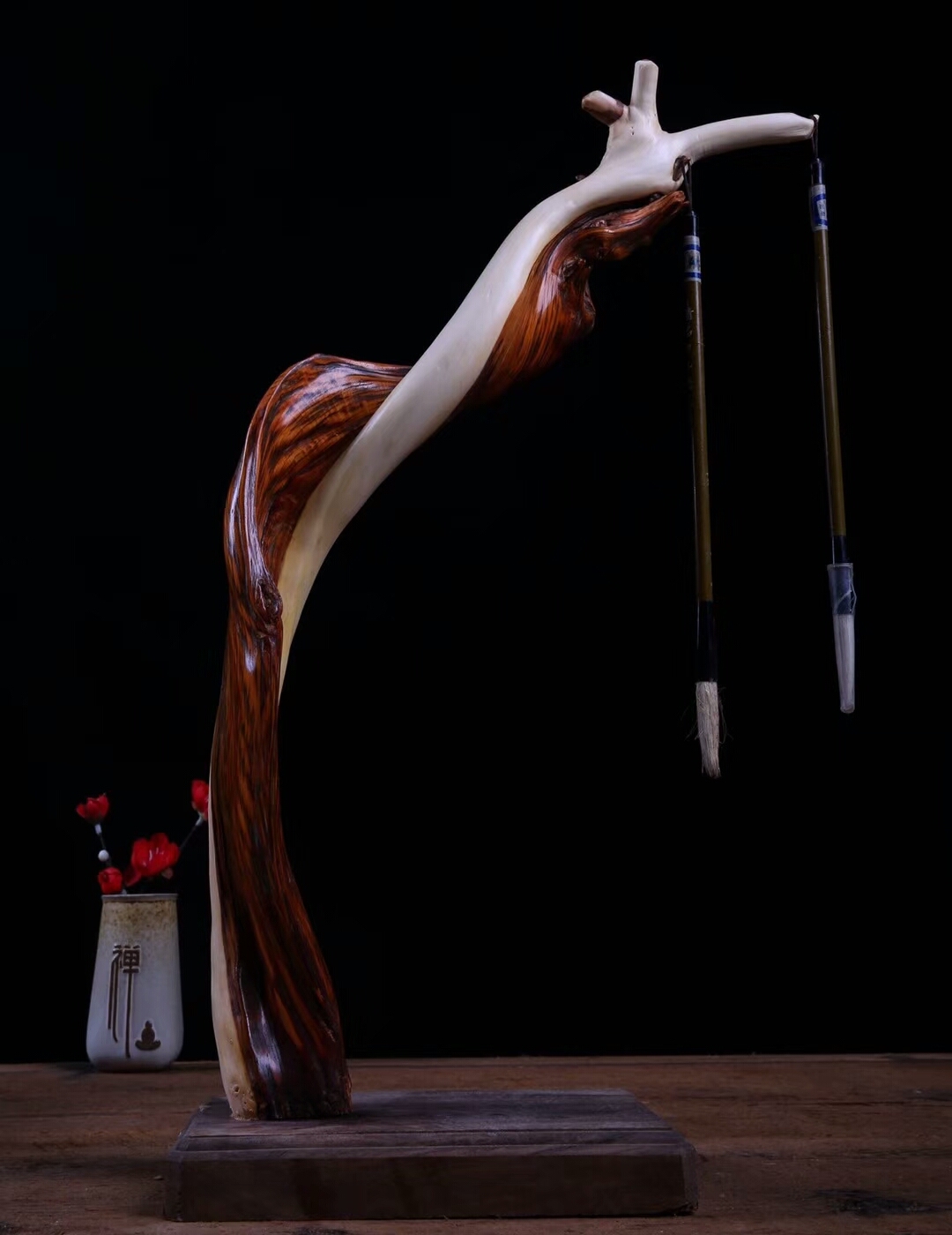 大木头雕刻过程图片欣赏,精雕木头纯手工