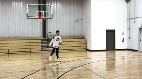 盘点白敬亭的私藏潮鞋,白敬亭收藏鞋子搞笑视频