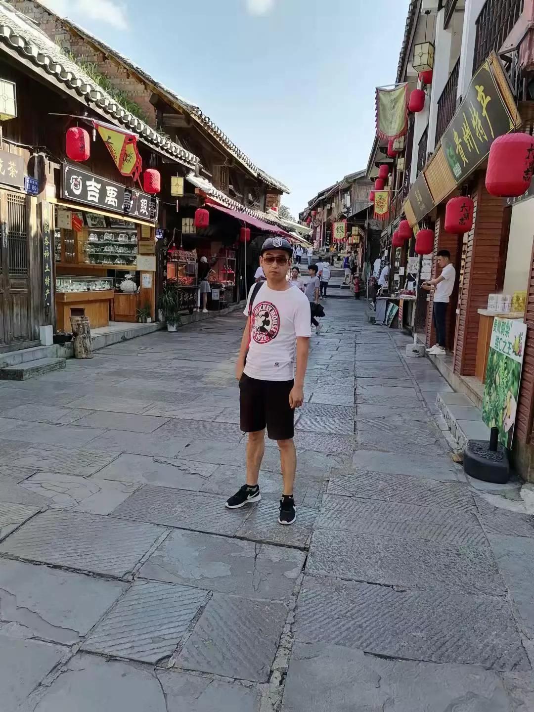 贵州贵阳青岩古镇旅游游记,贵州贵阳青岩古镇迎参观热潮