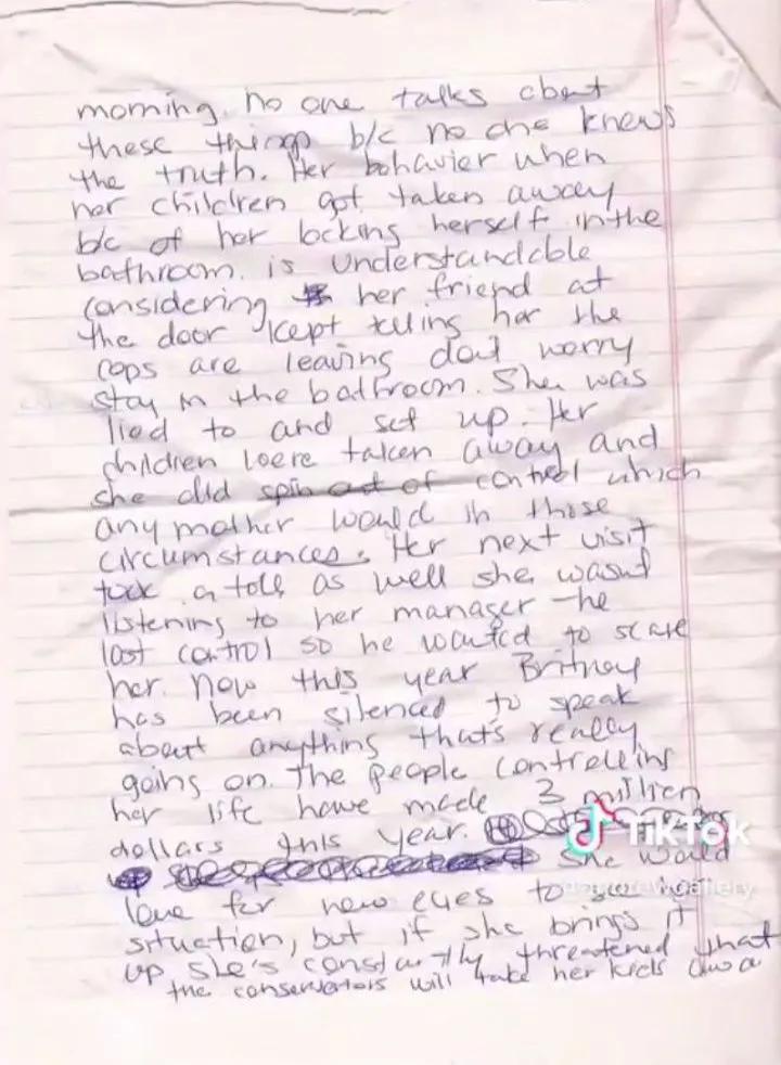 被当“赚钱机器”12年，小甜甜布兰妮逃离父亲又失败了