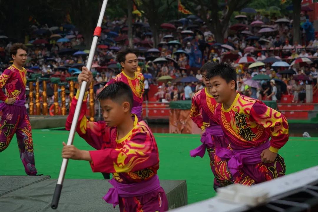 广州番禺沙头汀根龙狮团,番禺沙头龙狮团视频