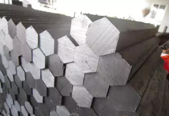 普通建筑的建筑成本,建筑费用和总建筑成本