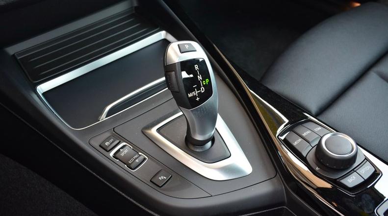 哪款四座敞篷车性价比最高,这三款豪华中大型轿车值得拥有