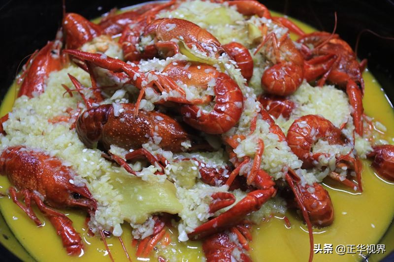 郑州油焖龙虾视频,吃最地道的油焖龙虾