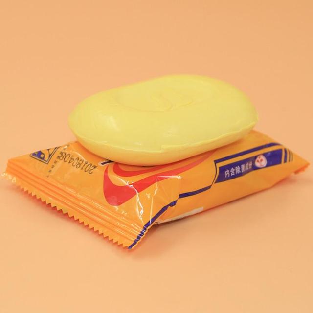 油性经常长痘痘的脸能用硫磺皂吗,脸上有痘痘一直用硫磺皂功效大吗