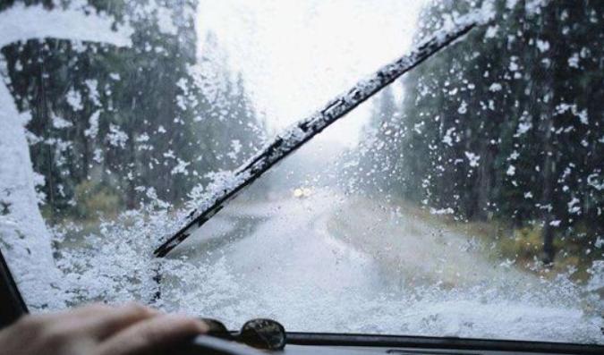 玻璃水冻住了怎么快速解冻呀,玻璃水冻住了怎么迅速解冻