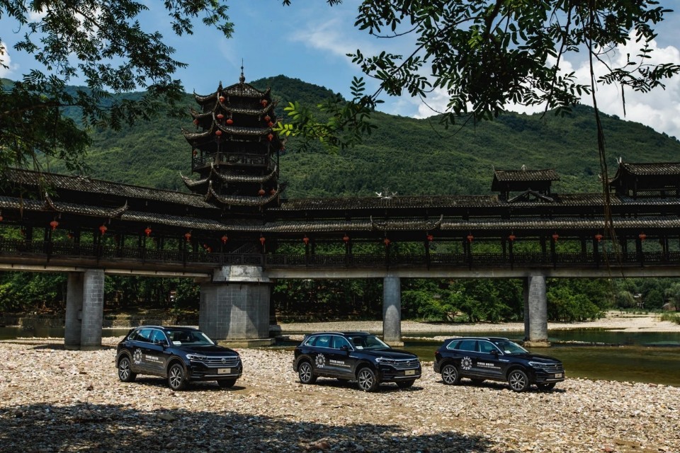 驰骋天地间品诗意中国|途锐十二时辰区域活动圆满收官