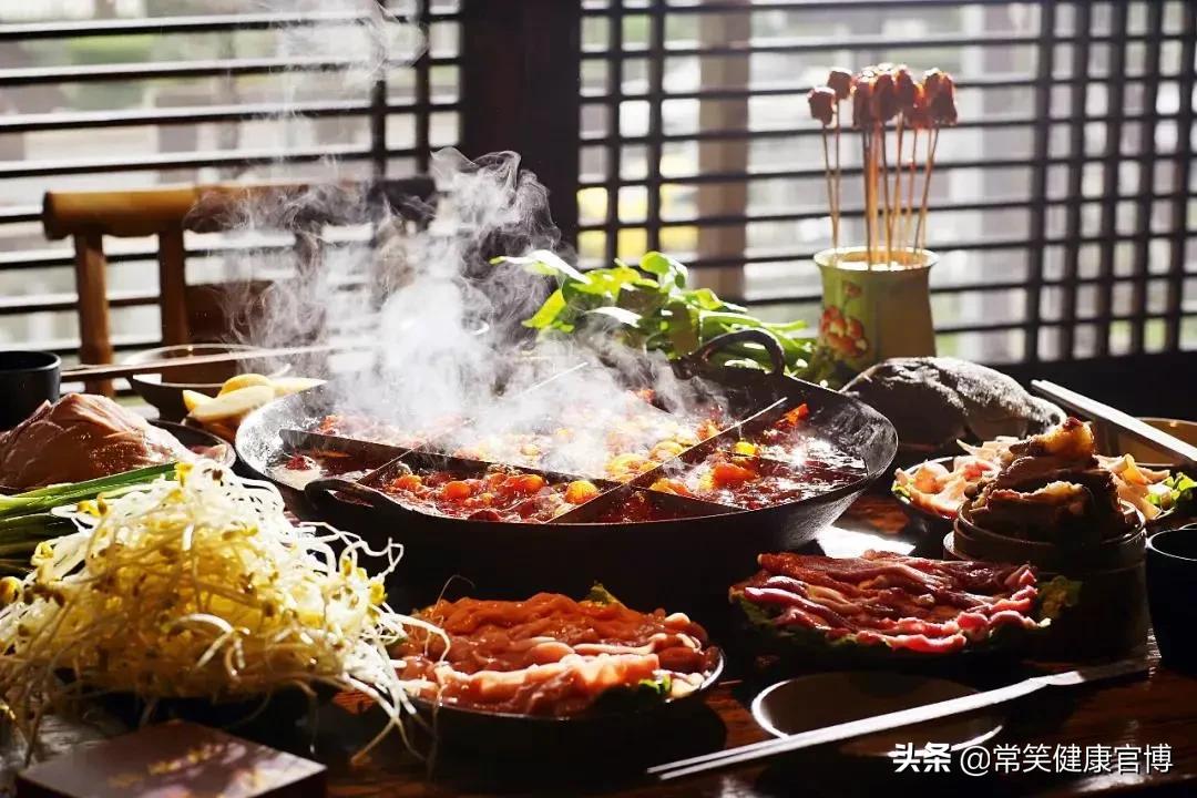 上火喉咙痛口腔溃疡眼睛痛,上火牙龈出血口腔溃疡