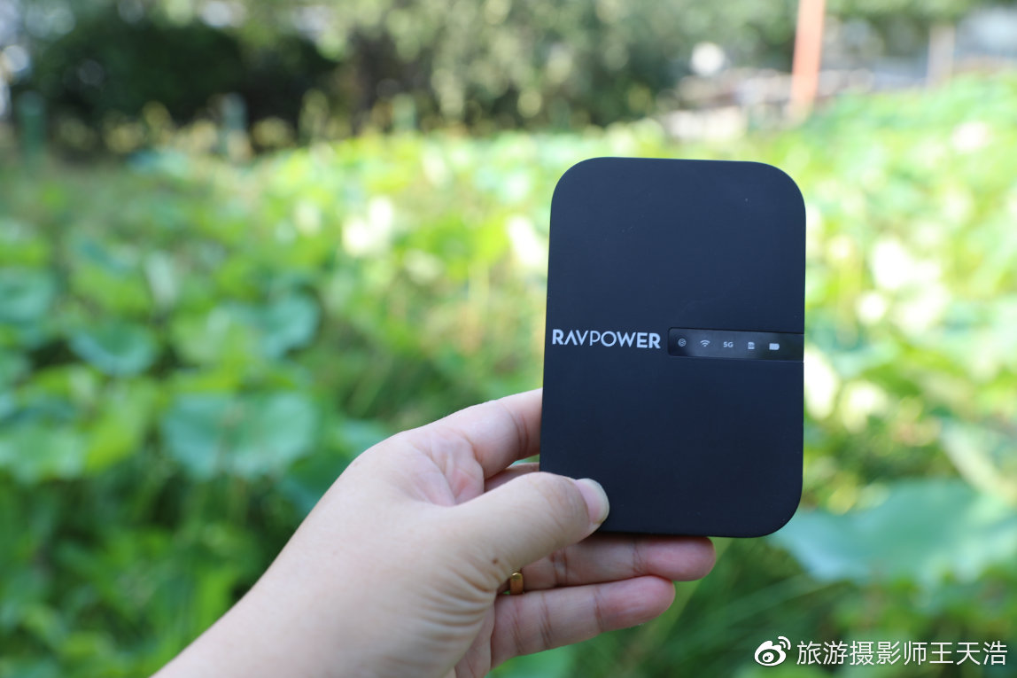 户外摄影向笨重电脑说拜拜，RAVPower无线WiFi-文件宝评测来了