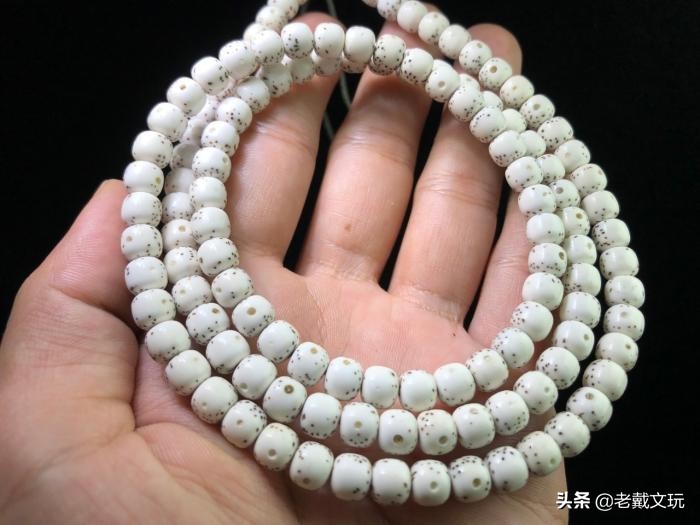 文玩核桃值得盘玩和收藏,菩提核桃文玩品种大全