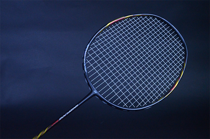 尤尼克斯最新款球拍疾光700测评,疾光1000尤尼克斯测评