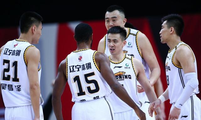 郭艾伦续约赵继伟,赵继伟郭艾伦续约了吗