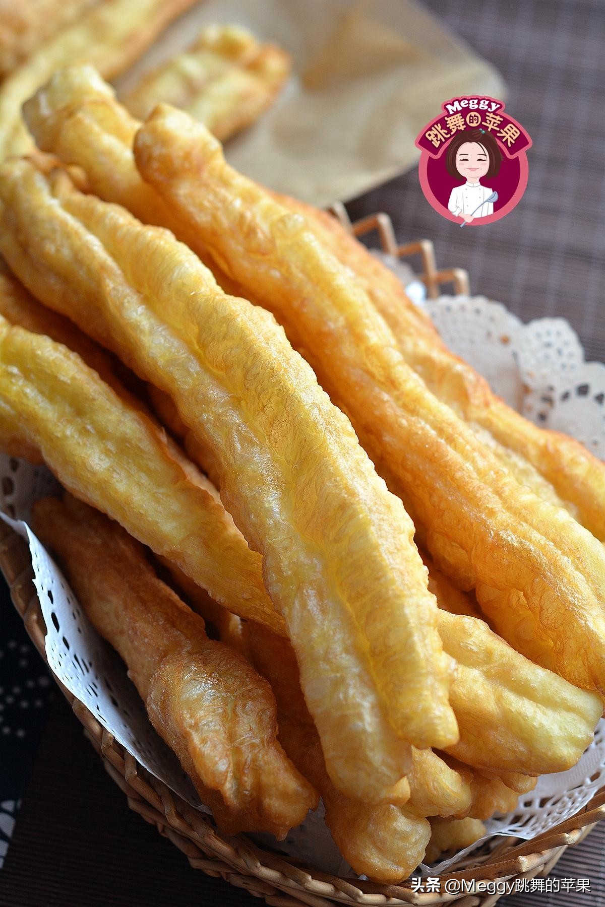 油条没有擀面杖怎么做到蓬松酥脆,酵母油条怎么做酥脆松软完整教程