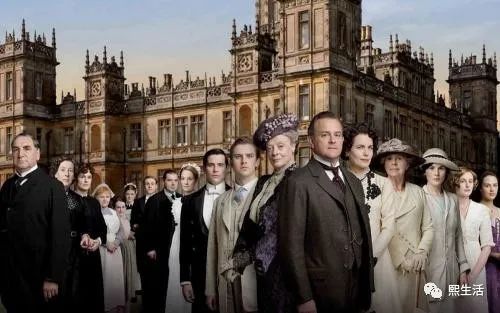 疫情期间住古堡，国外普通女大学生迅速成百万网红，获千万点赞