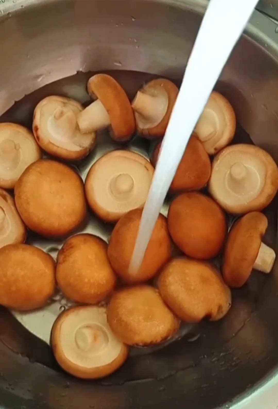 女人常吃这些皮肤水嫩皱纹消失,这几种食物有助淡化色斑