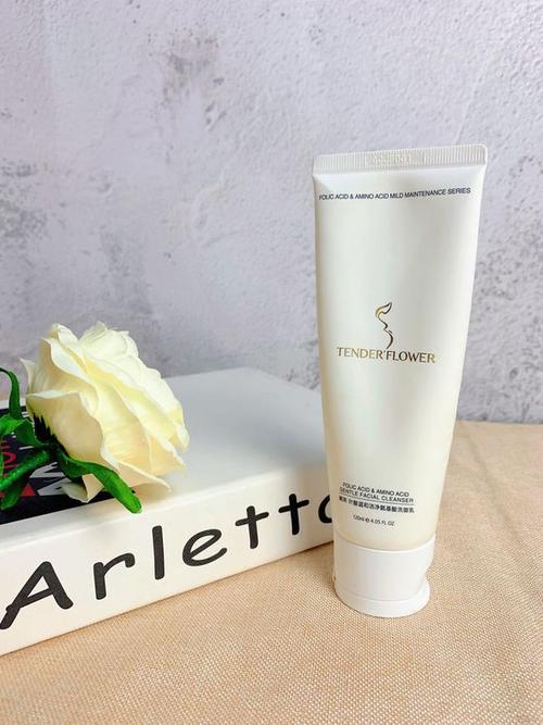 适合油皮痘痘肌的洗面奶排行榜,越洗痘痘越少的平价洗面奶