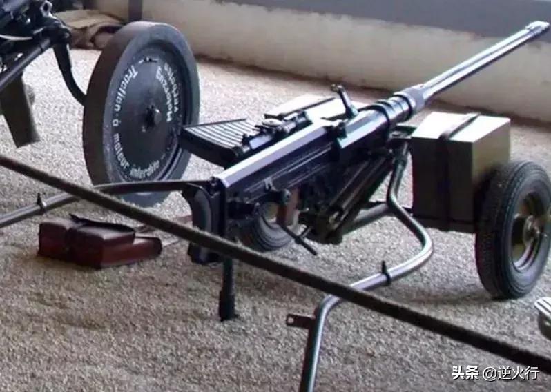 反坦克步枪后继有人！摄影师因情怀设计了巴雷特，却风靡全球*队军**