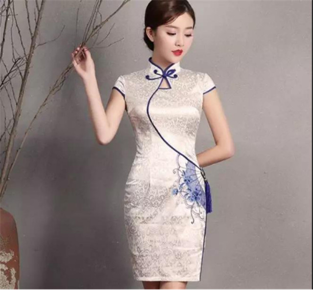 穿什么颜色的旗袍高贵大气,不同的旗袍有着不同的韵味