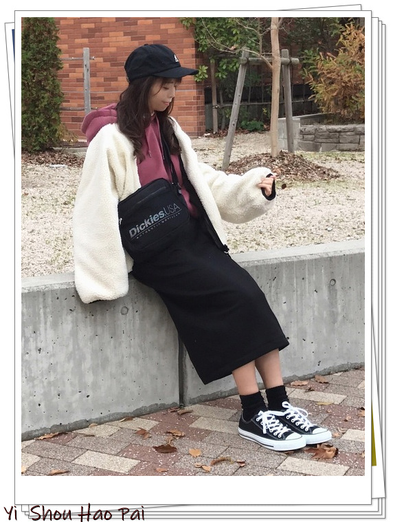 优衣库卫衣穿搭女2020,优衣库keithharingtokyo连帽卫衣