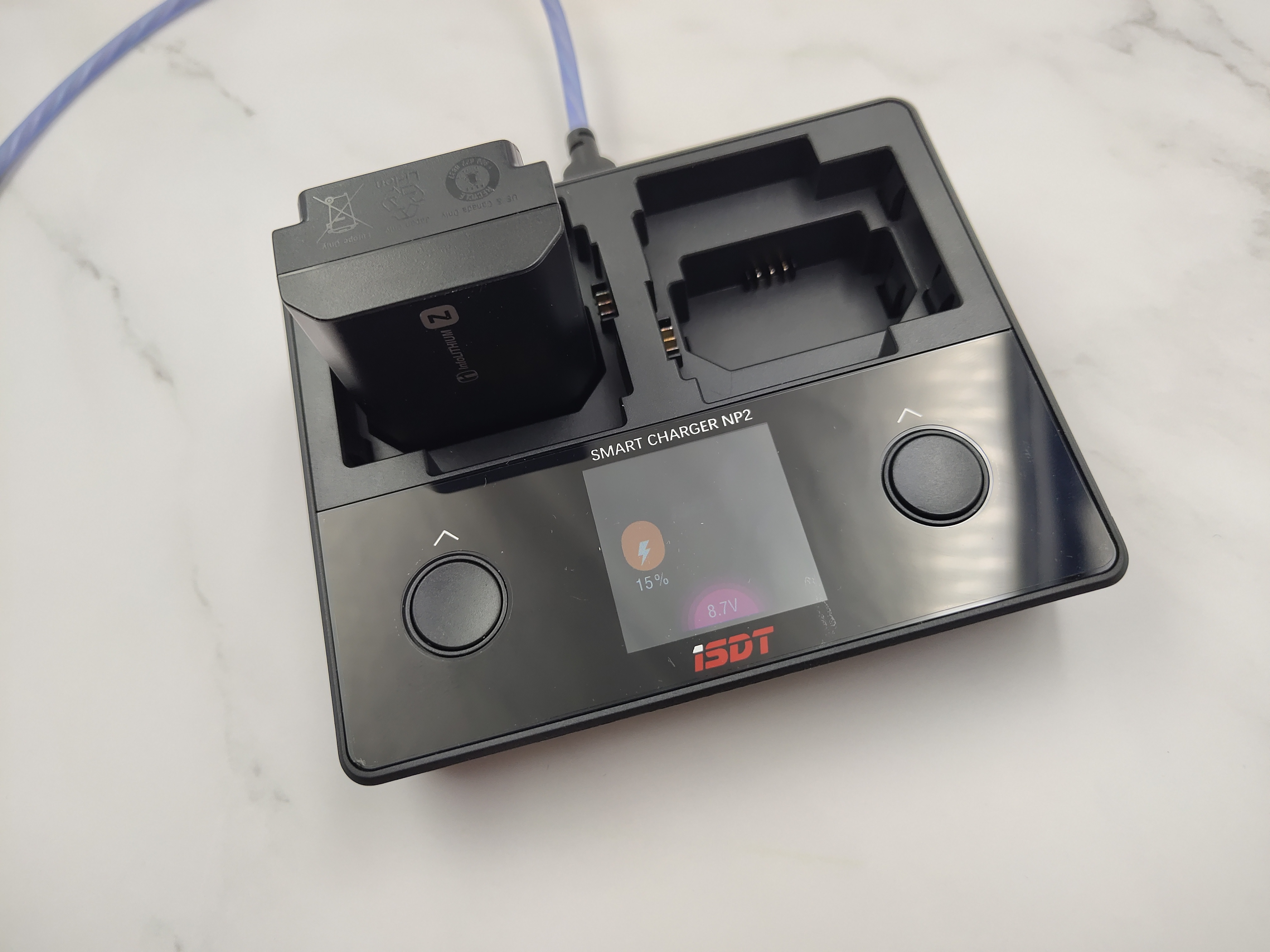 艾斯特ISDTNP2索尼相机快速充电的另一种座充选择