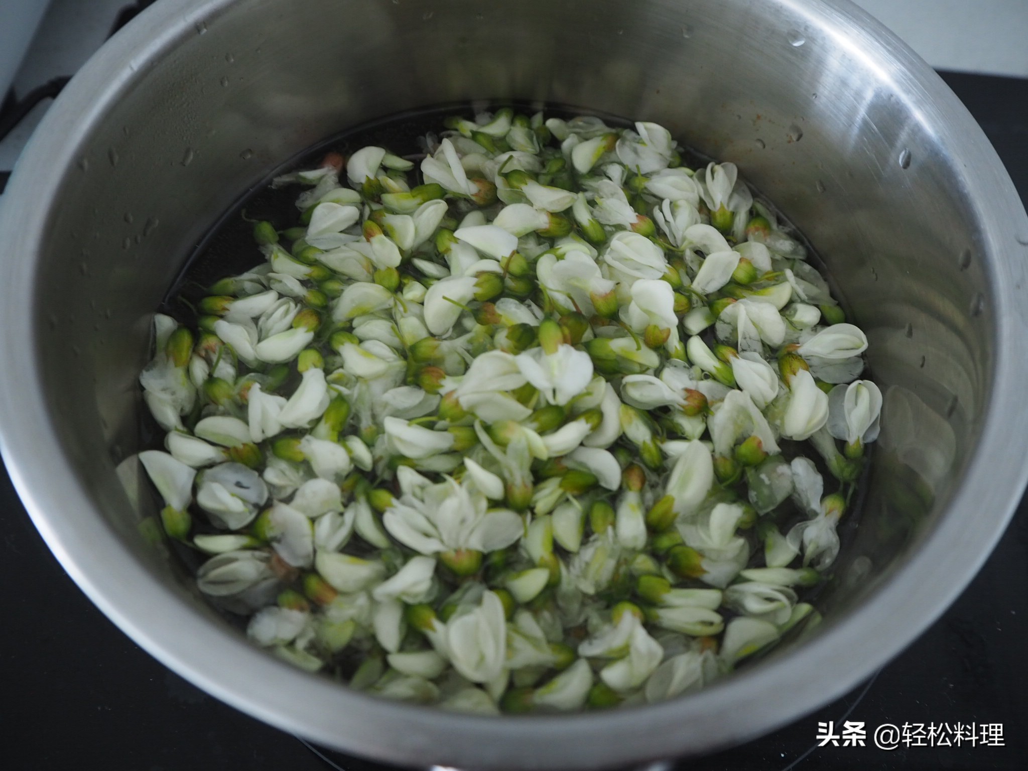 槐花这样做又酥又脆又美味,槐花的六种做法