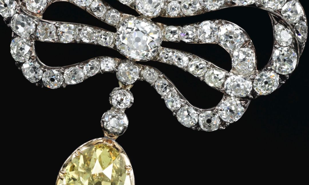 价值200000000人民币的珠宝长啥样？看到的时候人们都惊呆了