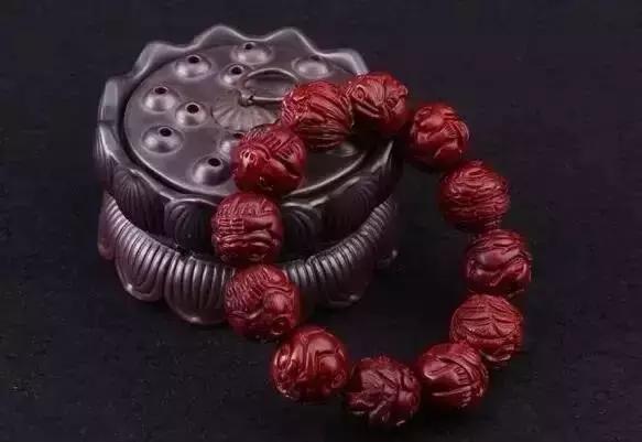 木雕兽头什么寓意,长颈鹿木雕婚礼摆件有什么寓意