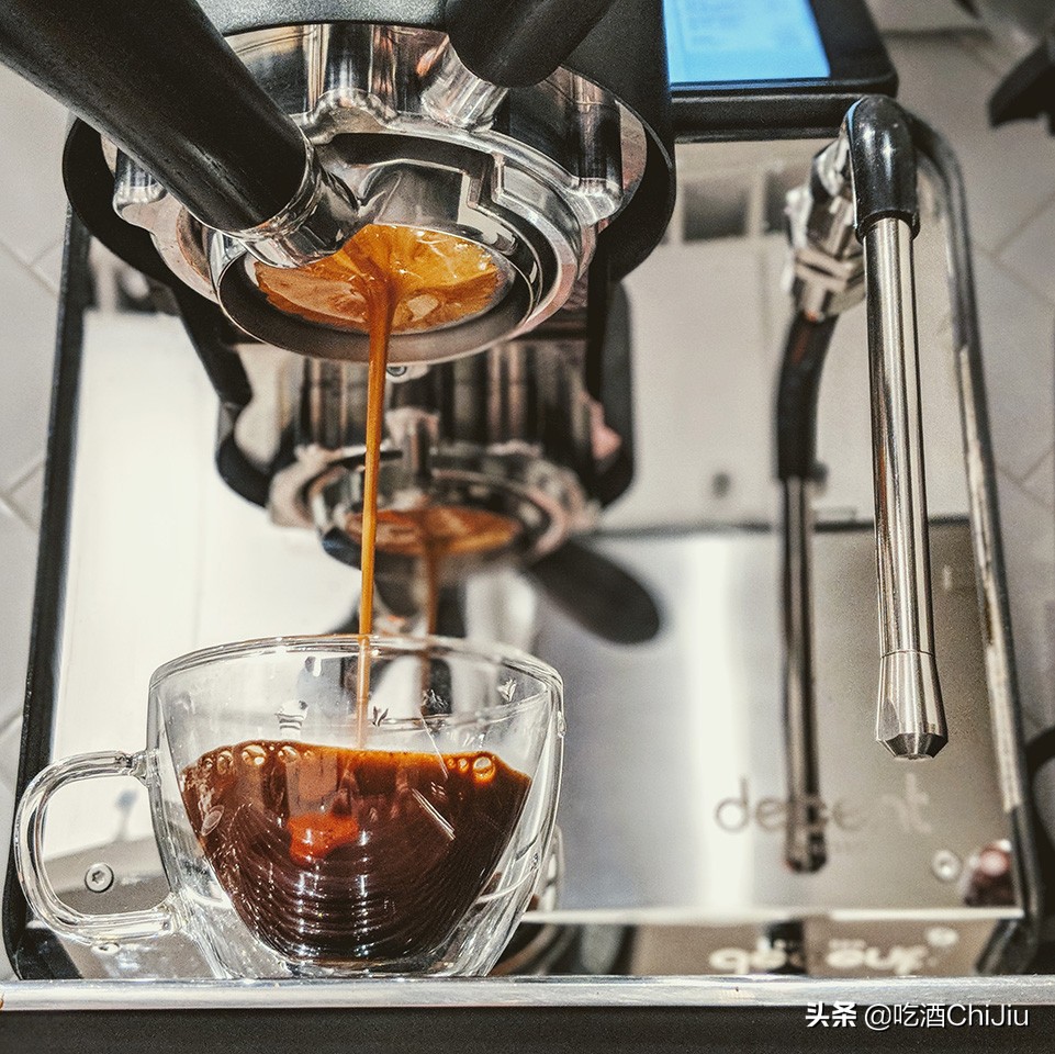 星巴克让什么咖啡火起来了,星巴克咖啡是美式还是意式