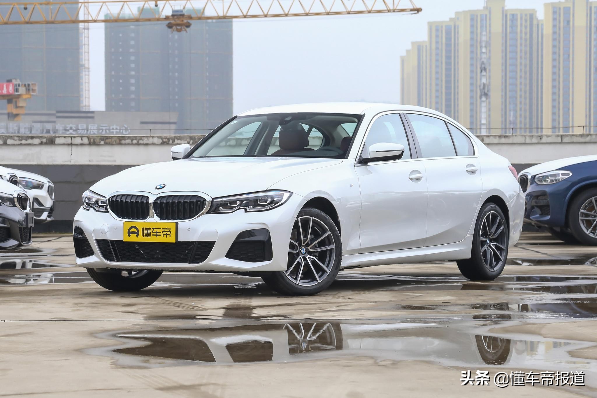 全新宝马3系2024落地价,2021款宝马3系上市售价29.39万元起