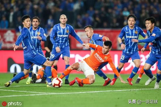 武汉足球王凯,武汉卓尔王凯