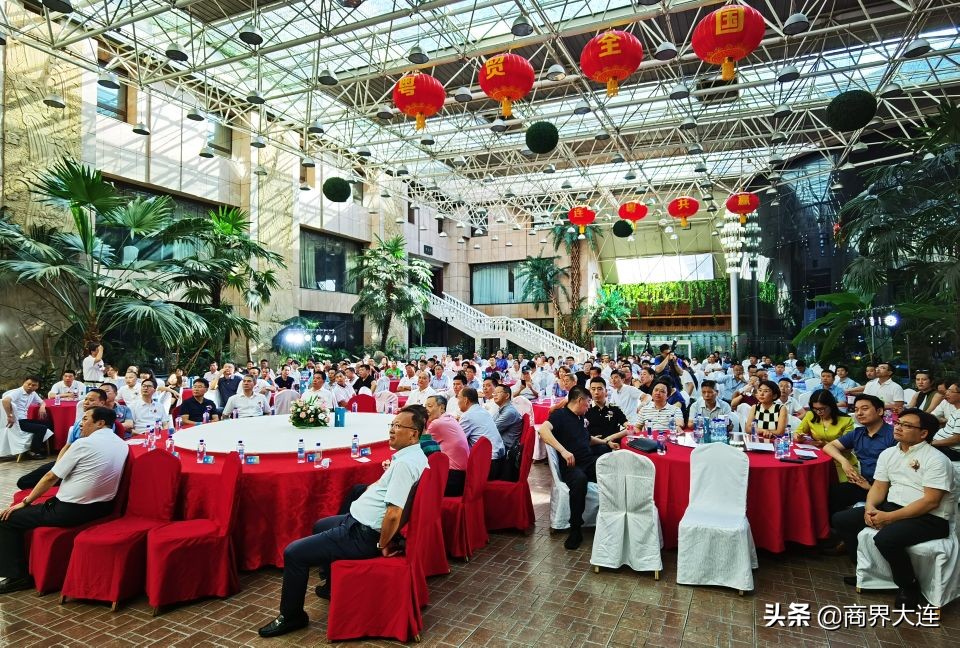 2021“粤贸全国•连粤共赢”名优特产品推介洽谈会在连隆重启幕