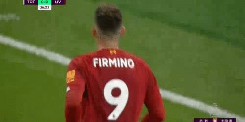 菲尔米诺庆祝动作挡眼睛,詹俊解说利物浦菲尔米诺