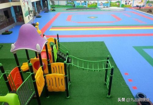 悬浮拼装地板和木地板对比,拼装式地板材料