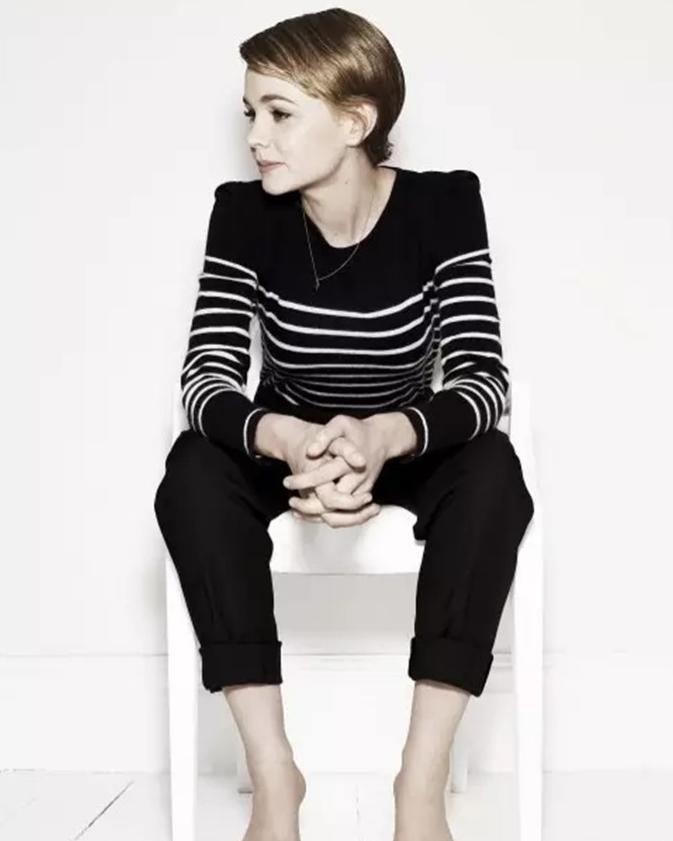 条纹衫的正确搭配,条纹衫穿宽松一点好看吗