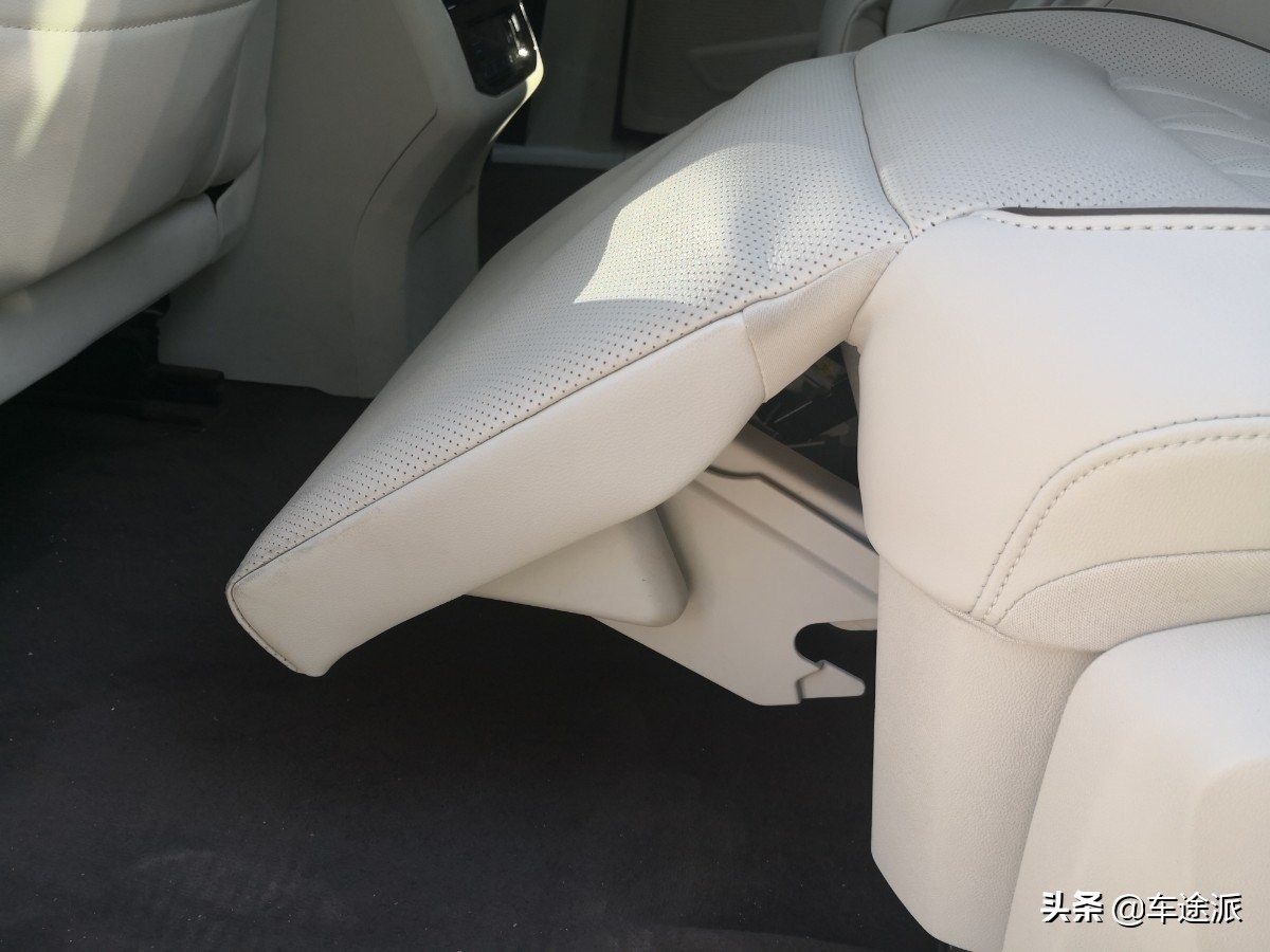 大众新威然在mpv里算不算好车,王者归来体验全新上汽大众mpv威然