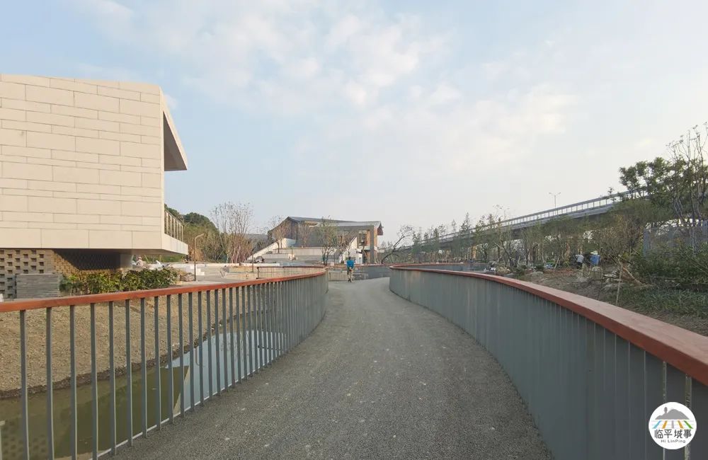 临平体育馆改扩建有篮球场吗,体育公园篮球场施工