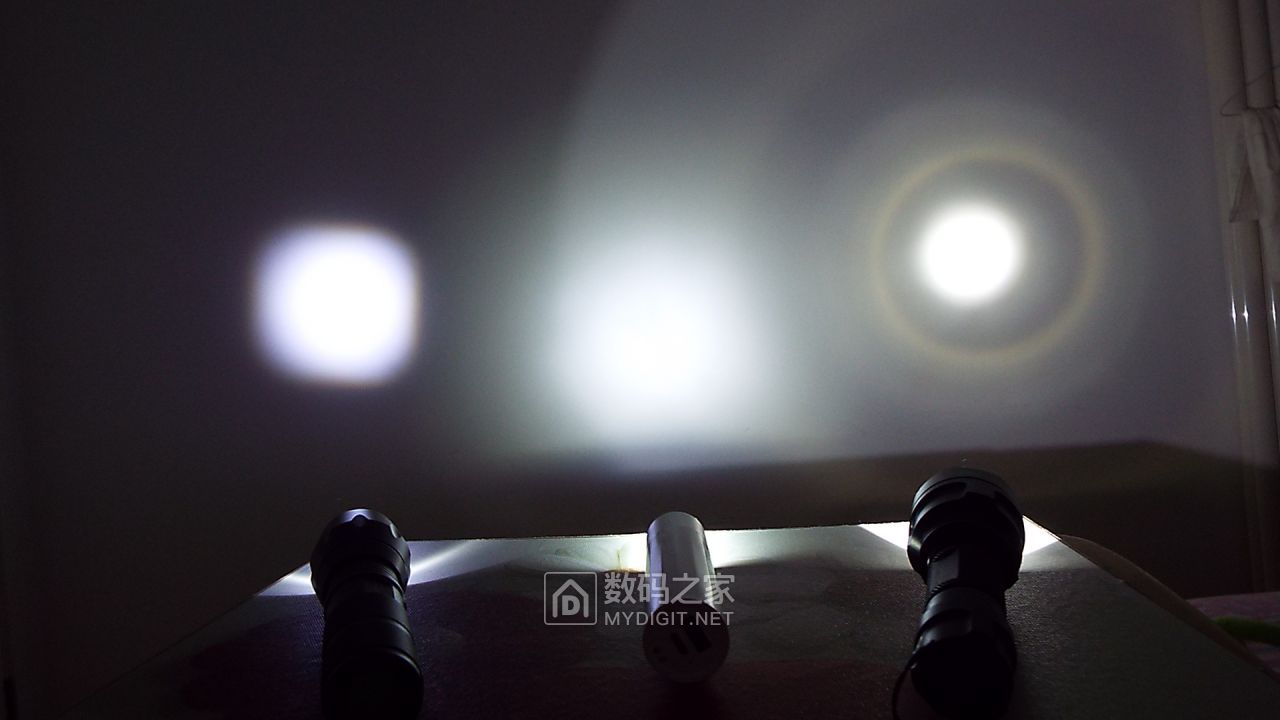 充电宝与手电筒的完美结合，Zeseco哲思手电筒移动电源拆解评测