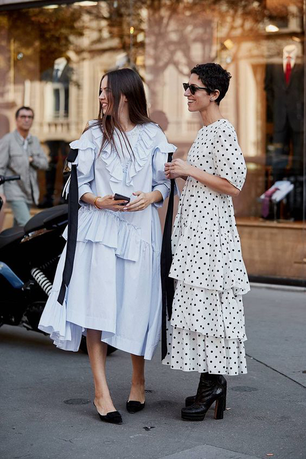 夏季碎花裙子街拍穿搭,街拍夏季裙子穿搭