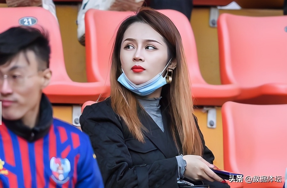 中超哪支球队的女球迷最漂亮,中超女球迷惊艳全场