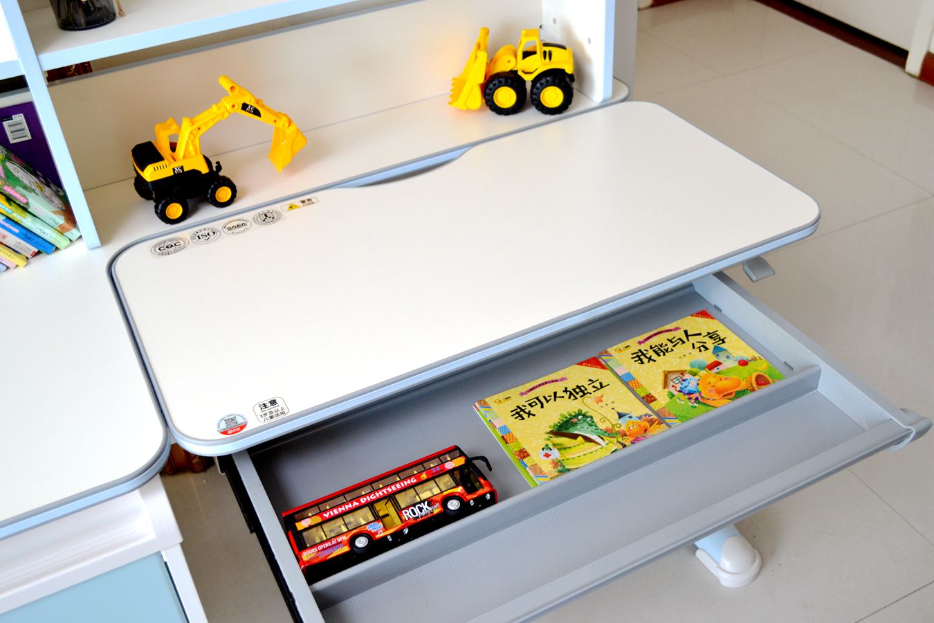 神器学习用品,专业学习桌椅是否鸡肋