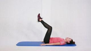 疫情严峻宅在家里怎么练？送给跑者5套不带重样的力量训练动作