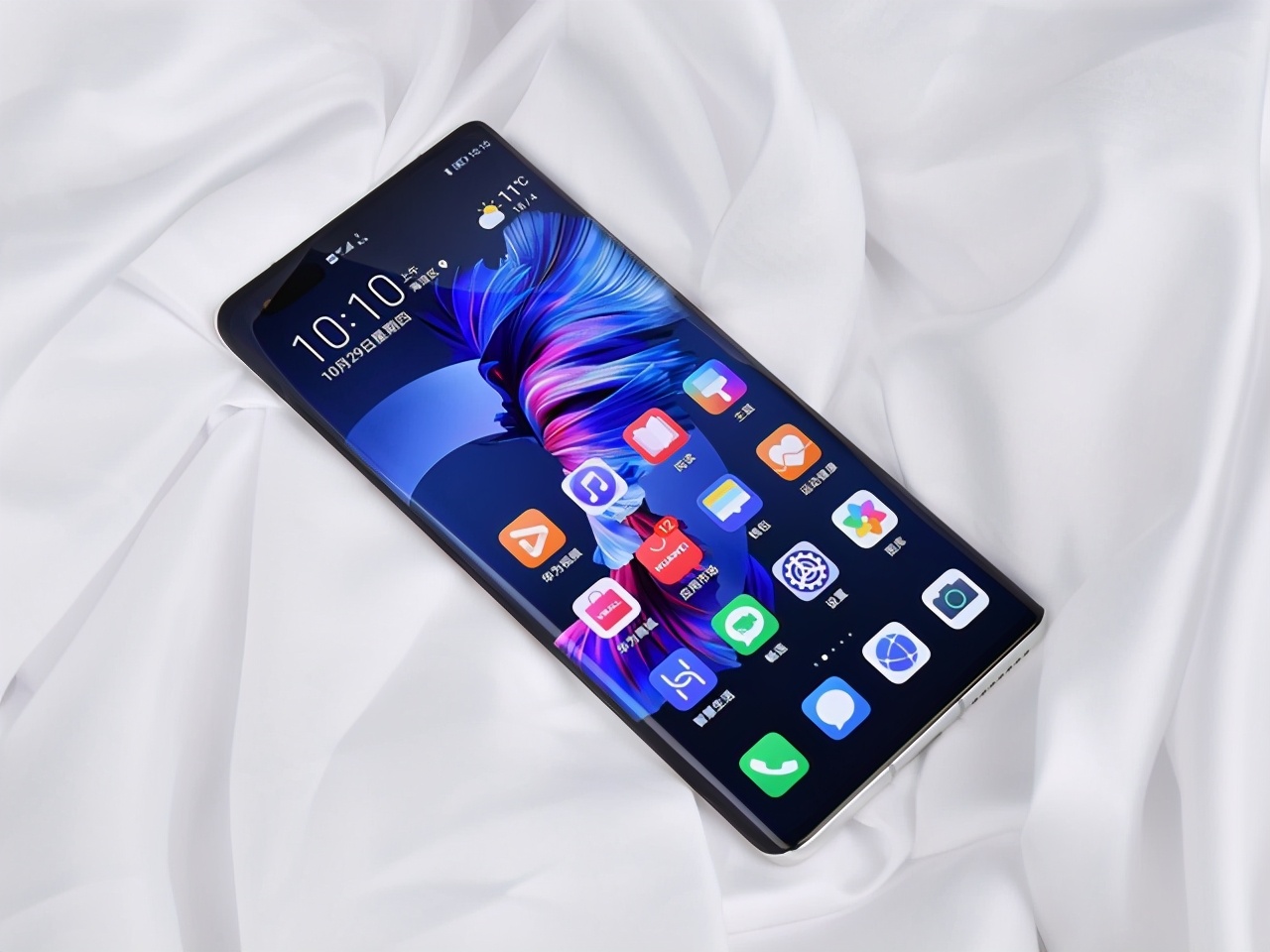 mate40pro上手,华为mate40pro现在还值得入手嘛