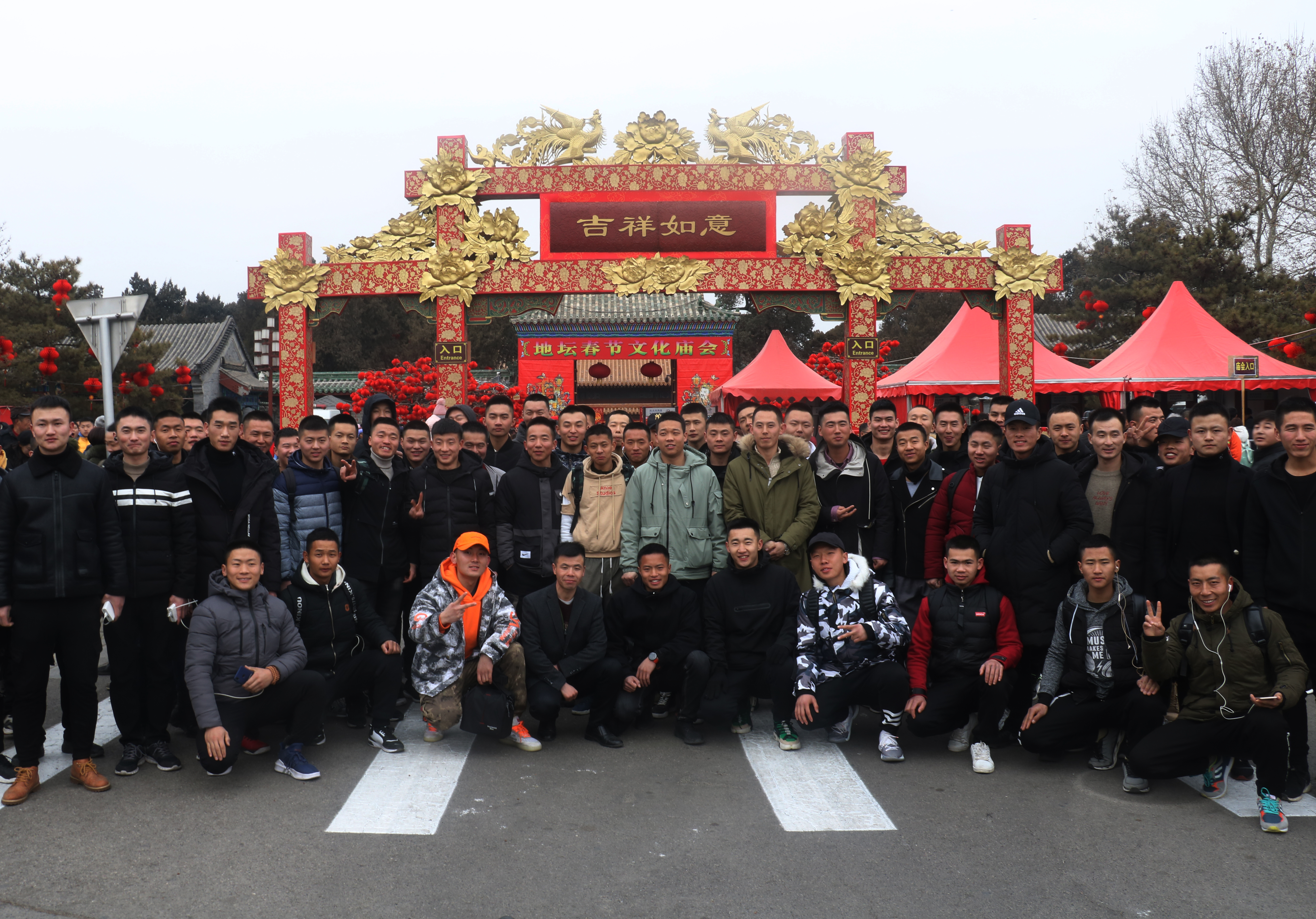 逛京城赏美景*警武**部队竟然策划这样的“集体旅行”